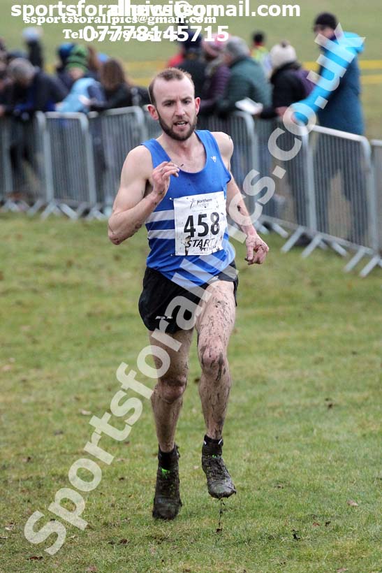 Senior mens Northern Cross Country Champs., Camp Hill Estate, Kirklington.  Photo: David T. Hewitson/Sports for All Pics